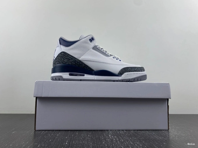 Boostmaster lin CT8532-140 Midnight Jordan Navy 3 Air 0705